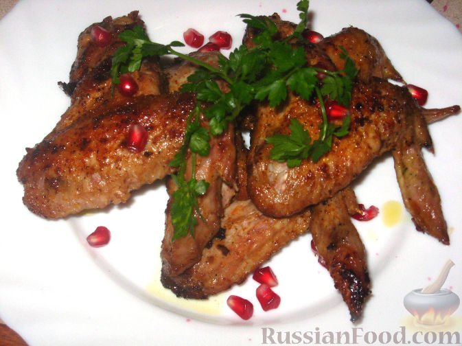 Куриные крылья в гранатовом соусе