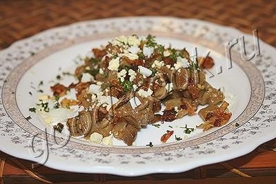 Баклажановый салат с яйцами